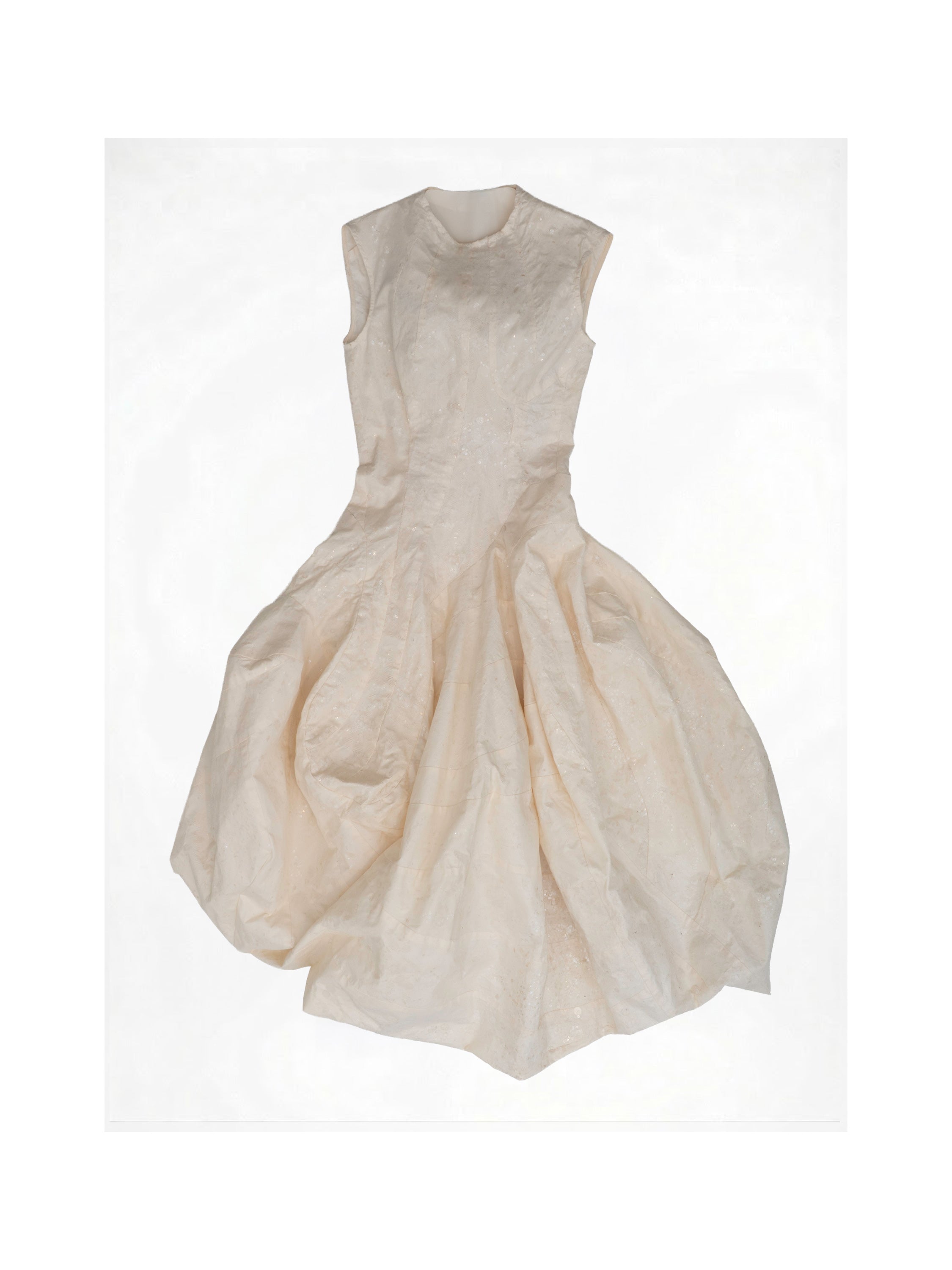 GIVE BACK SCULPTED DRESS